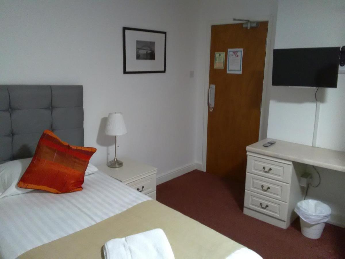 Clifton Hotel Newcastle ภายนอก รูปภาพ